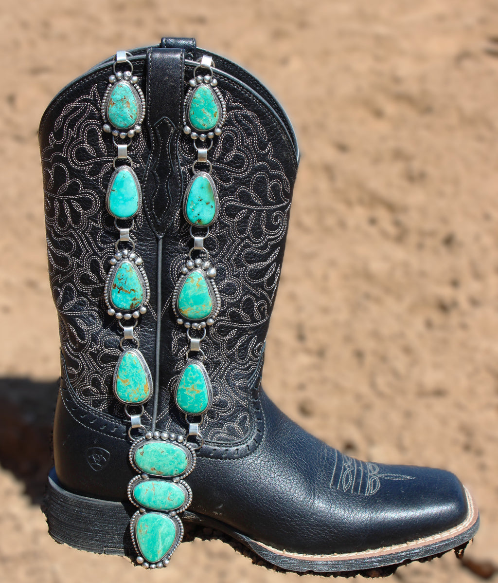 Stunning "Let's Make and Entrance" Tyrone Turquoise Lariat Statement Necklace!